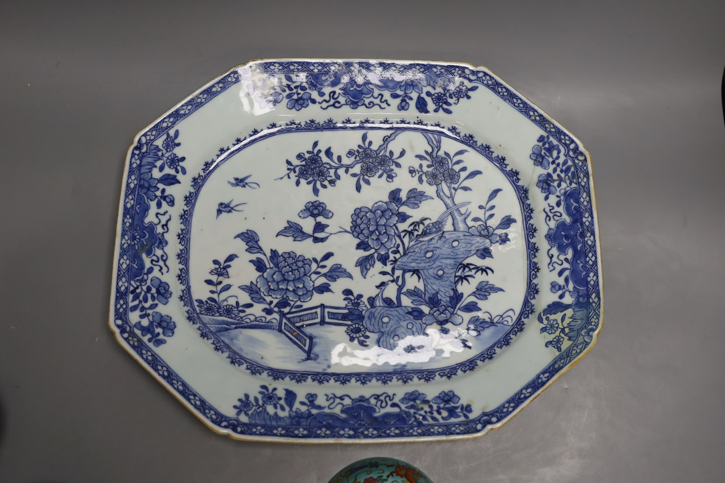A 15th century Annamese blue and white box and cover, an 18th century Chinese blue and white dish and other Chinese ceramics (7)